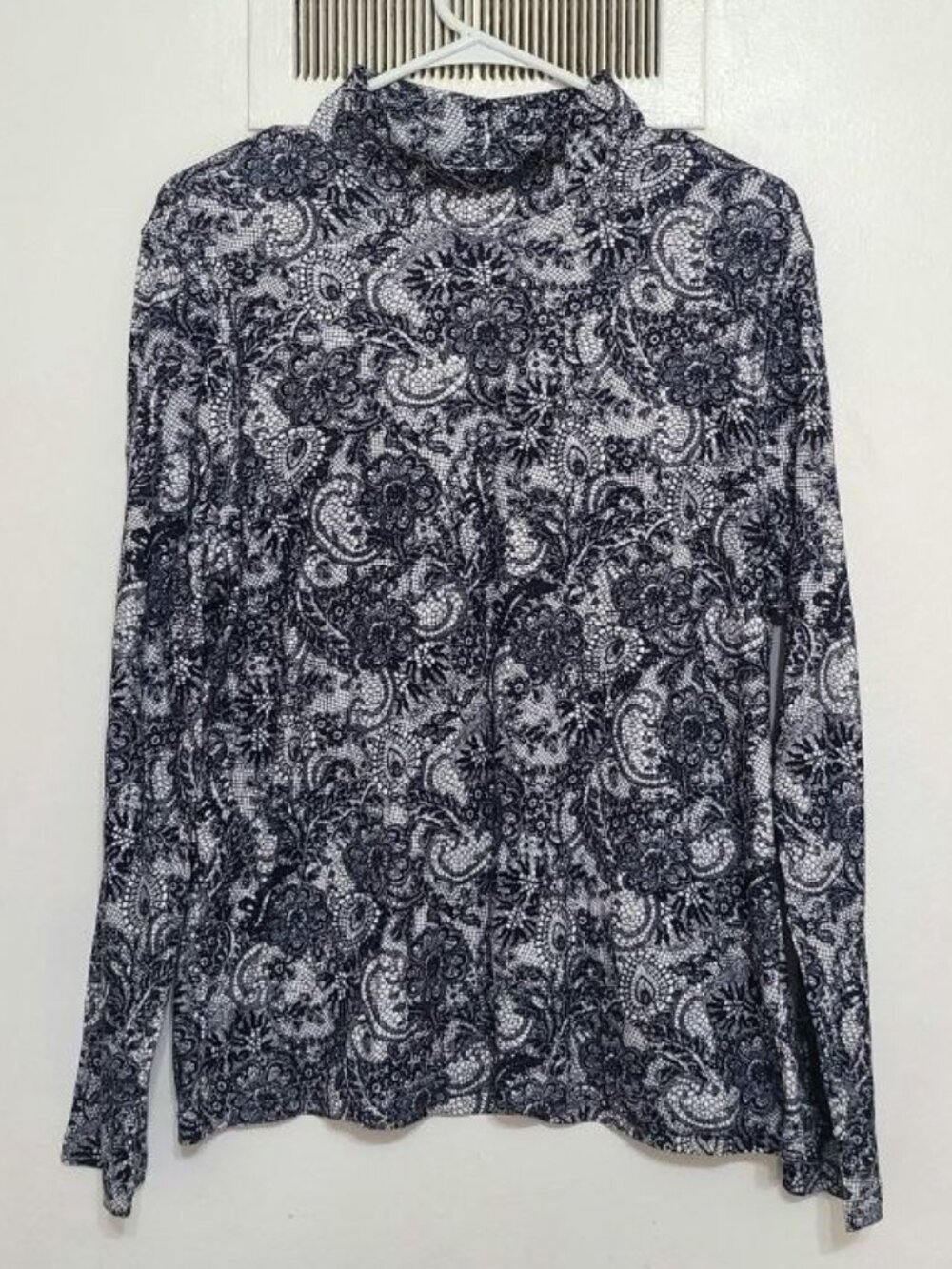 Paisley Turtleneck – PXL